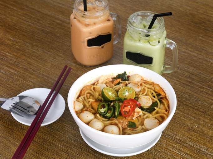 Food & Drinks 5, OYO 778 BMW 2 Hotel, Muar