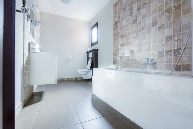 Bathroom 4, Osteria A Stalla Sischese & Spa, Haute-Corse