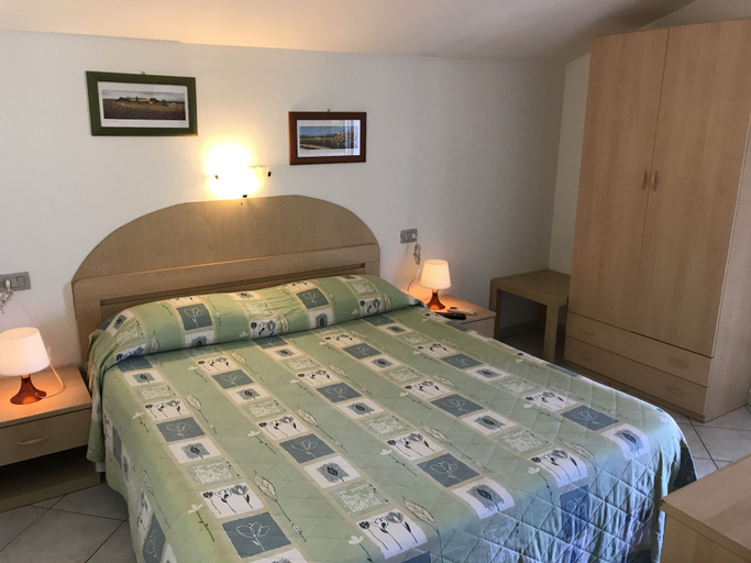 Bedroom 5, Rispescia, Grosseto