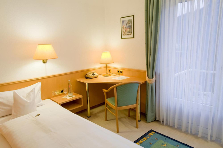 Bedroom 3, Hotel Haus Appel, Ahrweiler