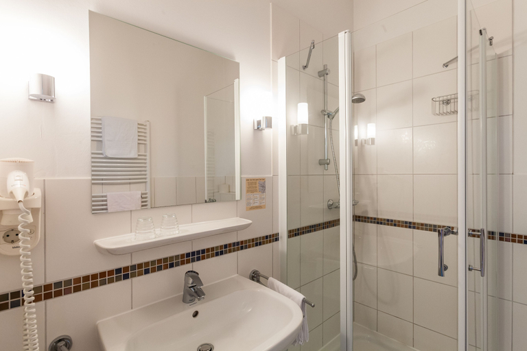 Bathroom 5, Gutshaus Barkow, Ludwigslust-Parchim