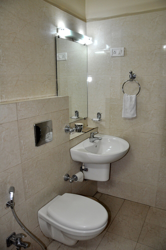 Bathroom 4, Hotel Atria, Kolhapur