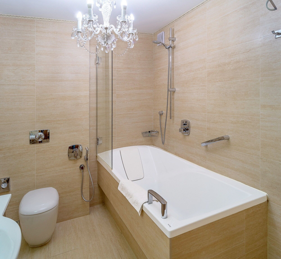 Bathroom 3, Nadiya Hotel, Ivano-Frankivs'ka