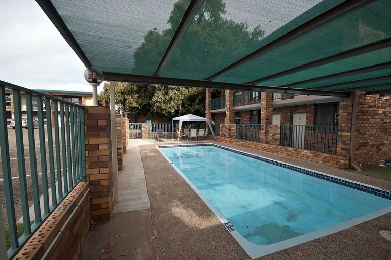 Sport & Beauty 5, Fig Tree Motel, Narrandera