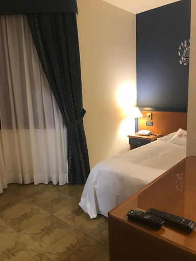 Bedroom 3, Domus Grand Hotel, Cosenza