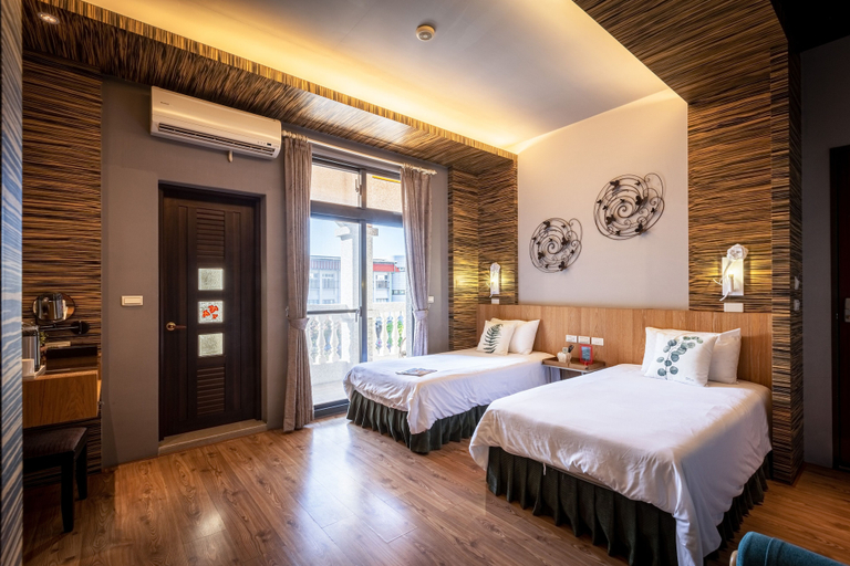 Bedroom 4, Queen Love, Hualien