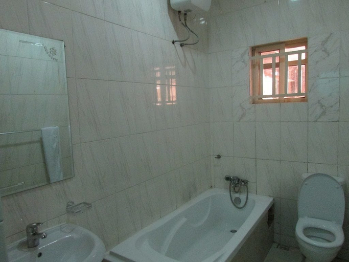 Bathroom 4, Golf Le'meridien Hotels, Enugu North