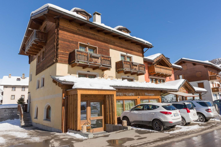 Exterior & Views 2, Hotel Champagne, Sondrio