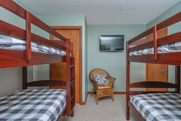 Bedroom 2, Hidden Haven, Garrett