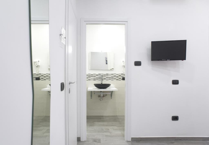 Bathroom 4, La Casa di Luna BnB, Napoli