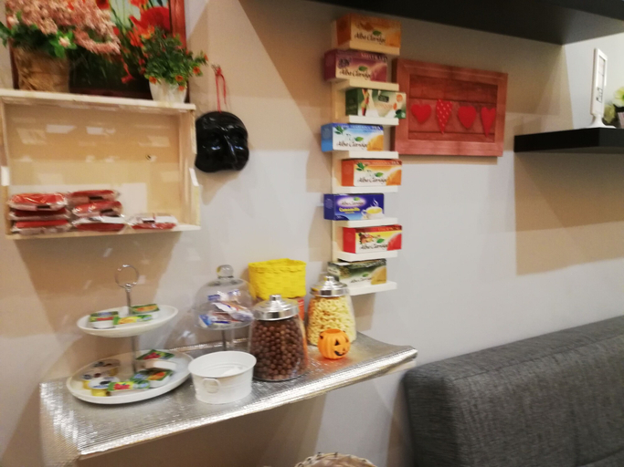 Food & Drinks 5, B&B Simy, Napoli