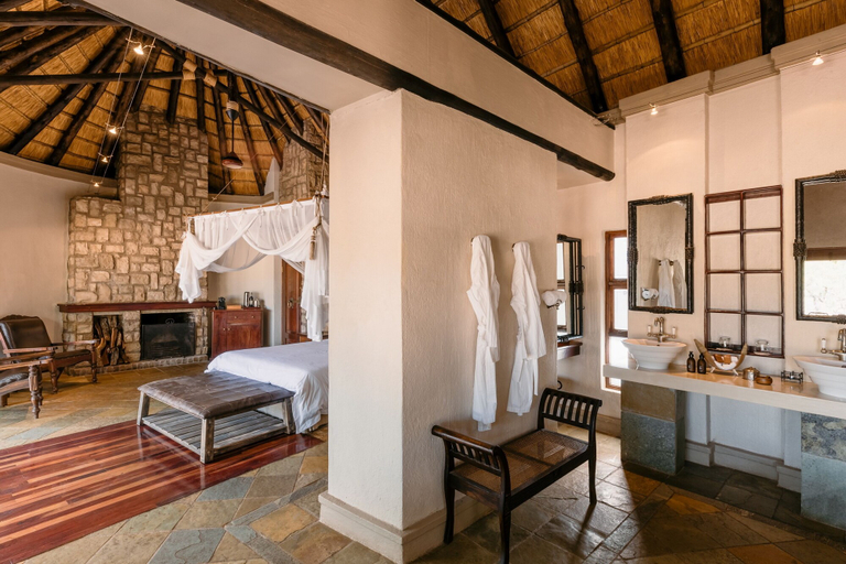 Bedroom 3, Shumbalala Game Lodge, Mopani