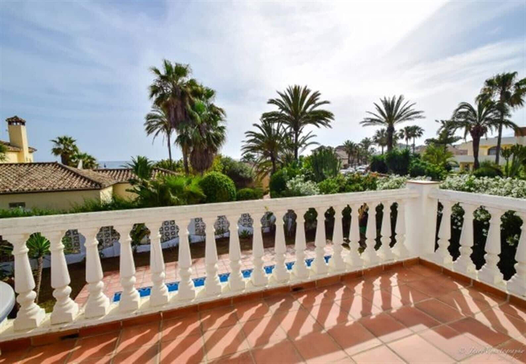 Exterior & Views 2, Cutest Beach Villa - 30 M To Beach, Málaga