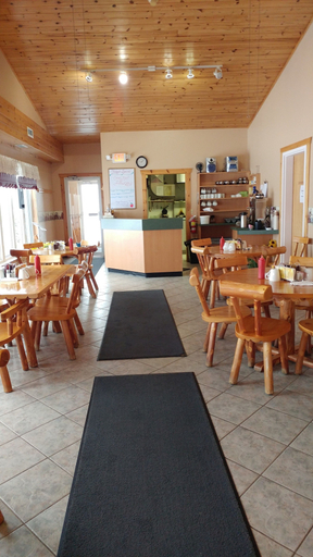 Food & Drinks 5, Travelodge by Wyndham Port Elgin, Bruce