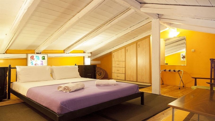 Bedroom 3, Villa Kirki Apartments, Ionian Islands