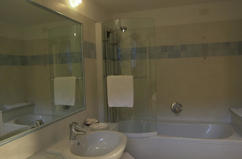 Bathroom 5, Hotel Baita Fiorita, Sondrio