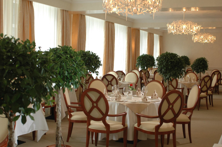 Food & Drinks 5, Aurora Premier Hotel, Kharkivs'ka