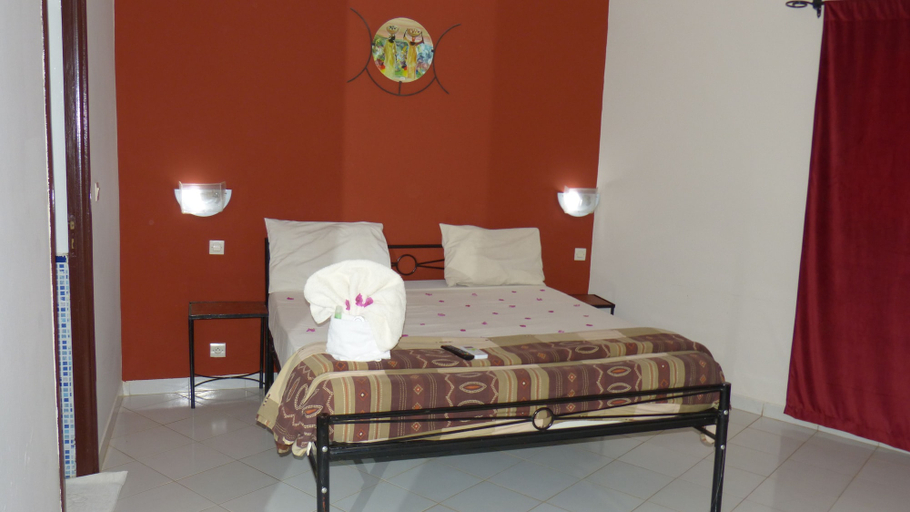 Bedroom 2, Hotel Hacienda, Mbour