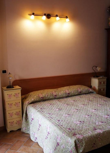 Bedroom 2, Agriturismo Monti Sibillini Camperato, Perugia