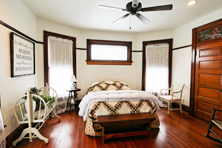 Bedroom 2, Lavender Fields Inn B&B, Winneshiek
