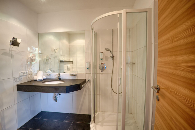 Bathroom 4, Boutique Hotel Belvedere, Bolzano