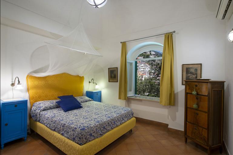 Bedroom 2, Villa Deli, in Positano Sea View, Ac, Salerno