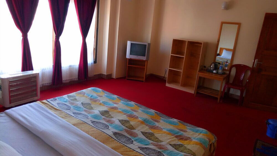 Bedroom 2, City Hotel, Wangchang