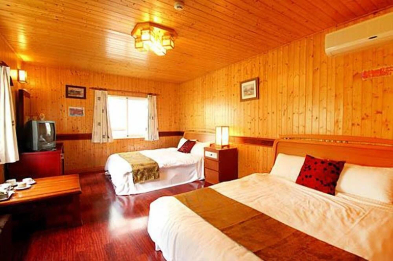 Bedroom 4, Phoenix Landscaping B&B, Yilan