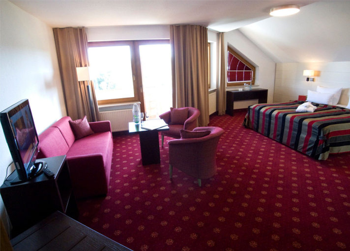 Bedroom 3, Hotel Empfinger Hof, Sure Hotel Collection by Best Western, Freudenstadt