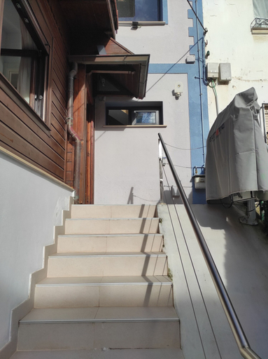Others 4, Los Patios de Santander, Cantabria