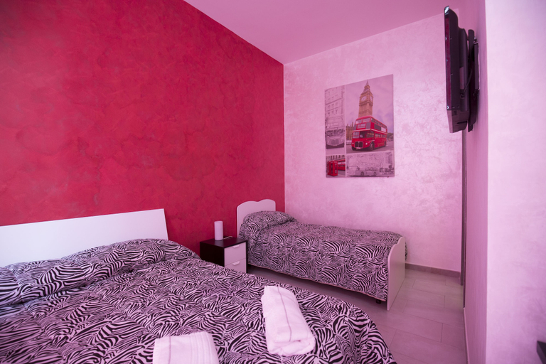 Bedroom 4, B&B Madison, Napoli