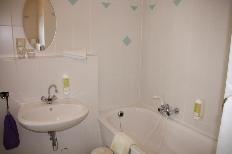 Bathroom, Landhaus Falkenstein, Gotha
