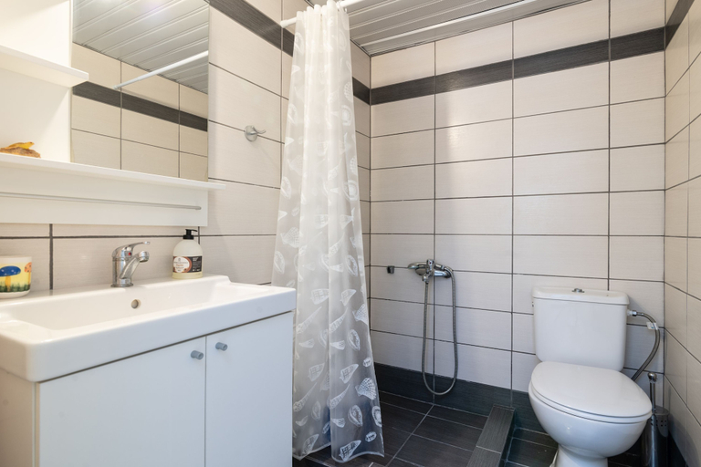 Bathroom 2, Natasas Apartments, Ionian Islands