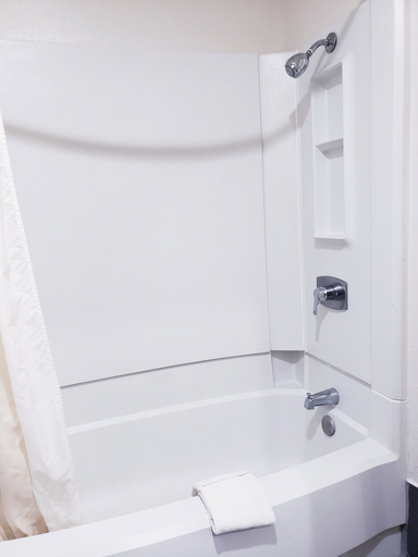 Bathroom 3, CLEAR LAKES INN, Wood