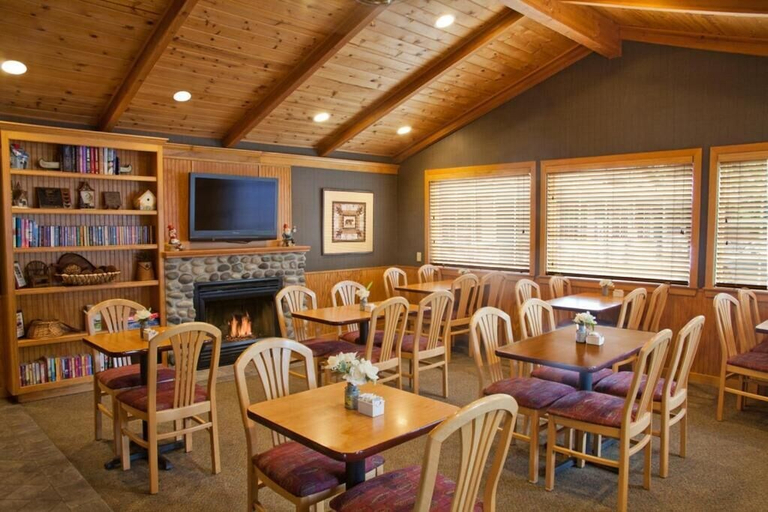 Food & Drinks 4, Poulsbo Inn & Suites, Kitsap