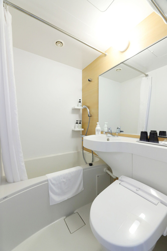 Bathroom 4, Smile Hotel Shinosaka, Osaka