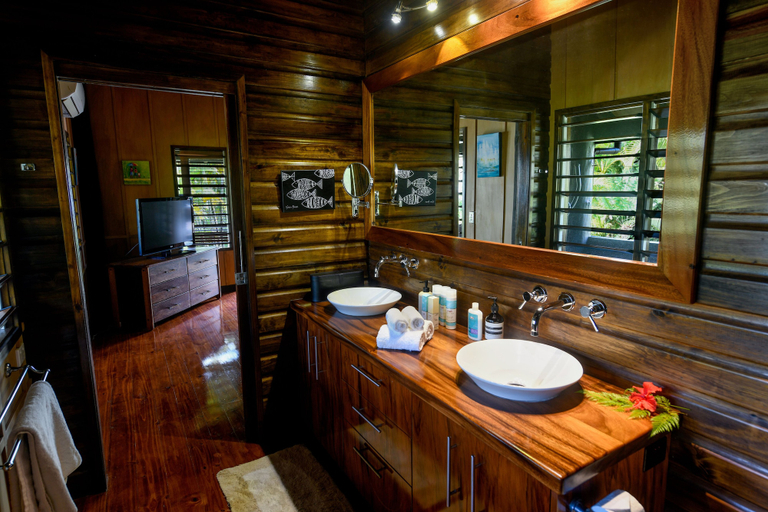 Bathroom 4, Emaho Sekawa Resort, Cakaudrove