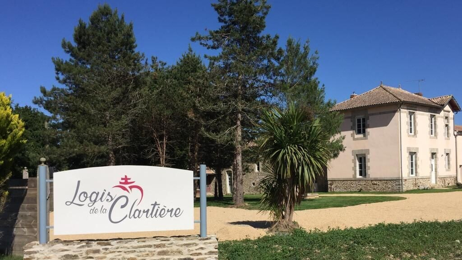 Exterior & Views 2, Logis de la Clartière, Vendée