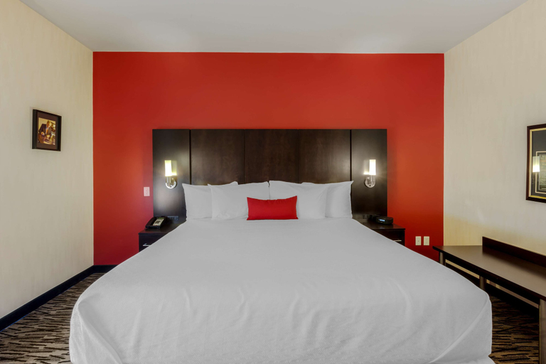 Bedroom 3, C Hotel by Carmen's, BW Premier Collection, Hamilton