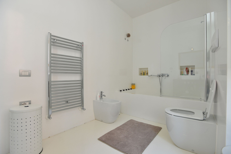 Others 5, IzzHome Light, Cagliari