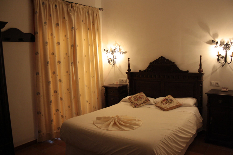 Bedroom 3, Hacienda Olontigi, Sevilla
