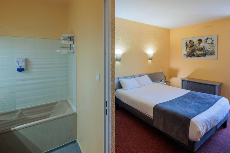 Bedroom 3, Logis Hôtel Noemys Brive - Restaurant Le Teinchurier, Corrèze