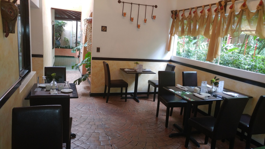 Food & Drinks 5, Ciudad Vieja , ZONA 10