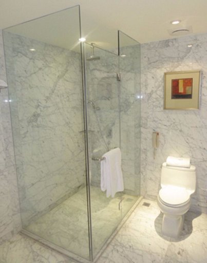 Bathroom, Tangshan Jinjiang International Hotel, Tangshan