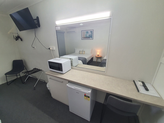 Others 3, Sun City Motel, Bundaberg