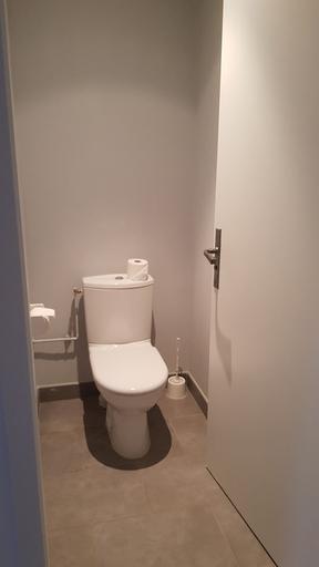 Bathroom 4, Hôtel des Deux Forts, Jura