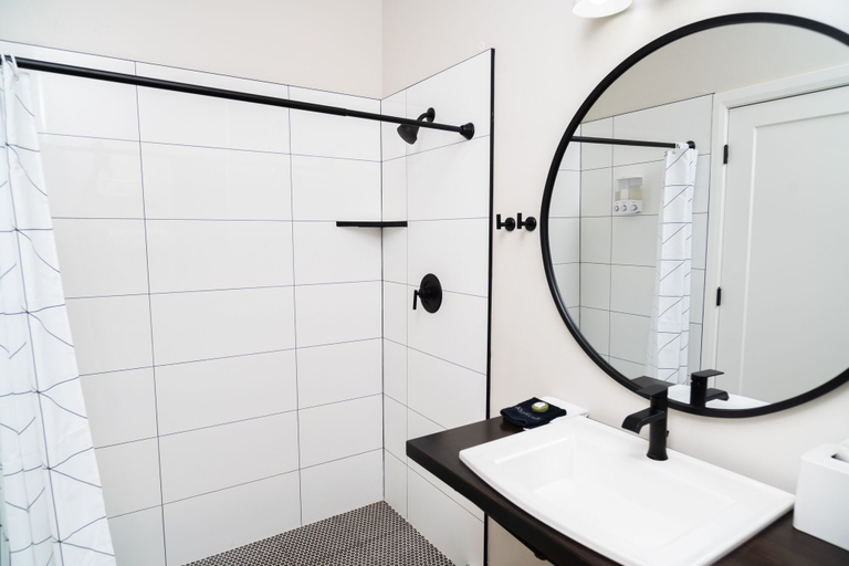 Bathroom 4, The Dwellings, Washington