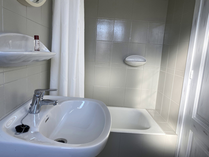 Bathroom 4, Hostal Bellavista Formentera, Baleares