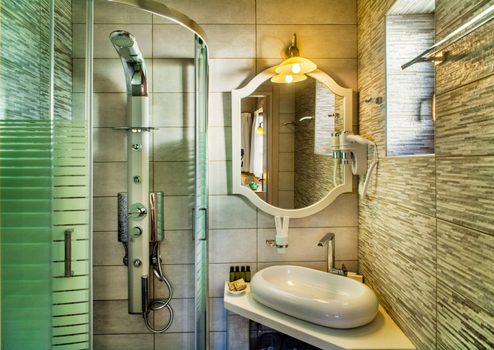 Bathroom 4, Gioraldi Art Hotel, Epirus