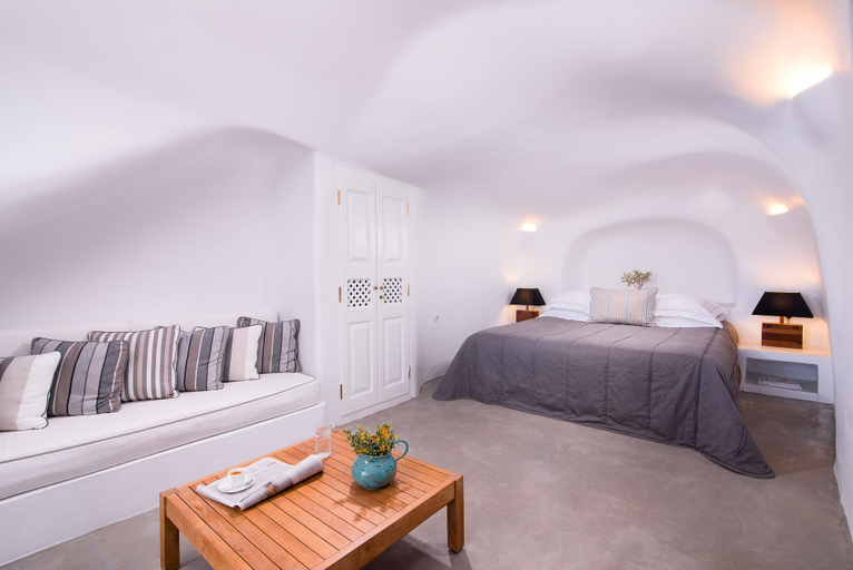 Bedroom 4, Pezoules of Oia, South Aegean